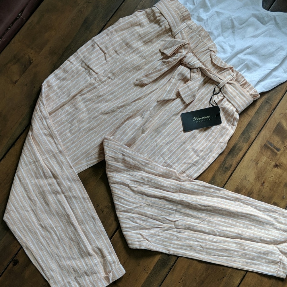NWOT Gorgeous Pinstripe Jumpsuit - Picture 3 of 7